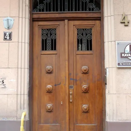 Apartment On Kovzhuna Street