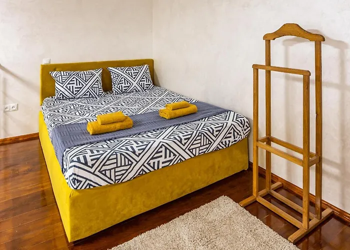 On Kovzhuna Street *